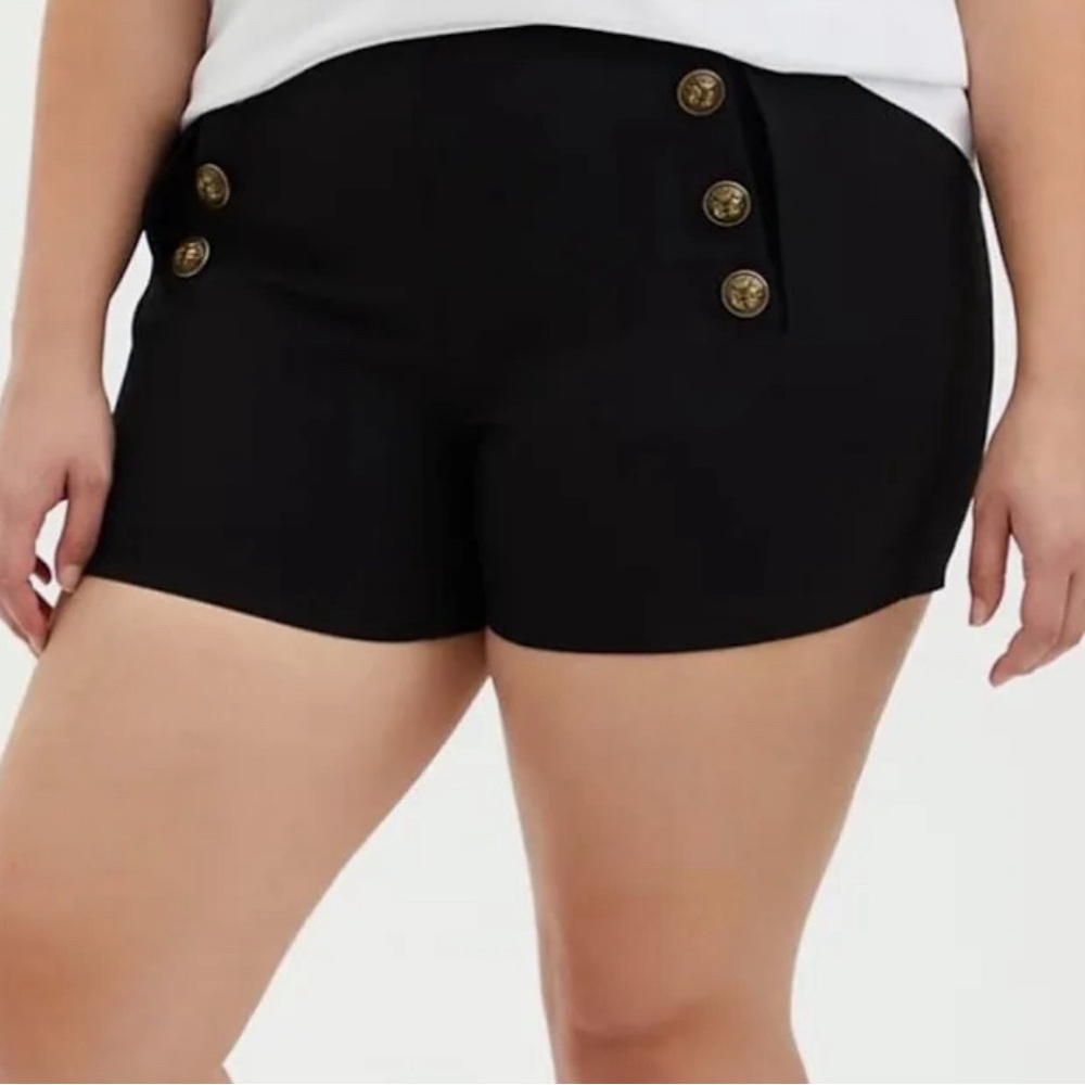 Torrid size 20 shorts